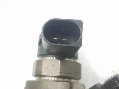 Second-hand car spare part injector for seat leon sc (5f5) fr oem iam references 04l130277ac  04l130277ac