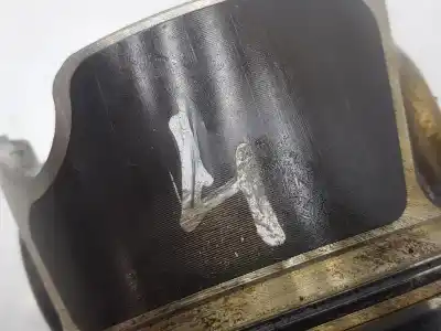 Автозапчастина б/у поршневий для seat leon sc (5f5) fr посилання на oem iam 04l107065a