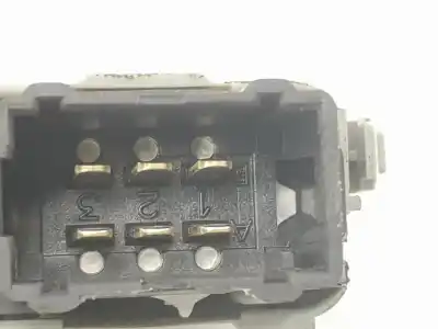 Автозапчасти б/у выключатель переднего правого окна за renault modus / grand modus (f/jp0_) 1.2 (jp0c jp0k fp0c fp0k fp0p jp0p jp0t) ссылки oem iam 8200214936