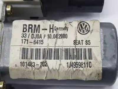 Peça sobressalente para automóvel em segunda mão motor elevador vidro traseiro esquerdo por seat toledo ii (1m2) 1.9 tdi referências oem iam 1j4959811c  1j4959811c Peça sobressalente para automóvel em segunda mão motor elevador vidro traseiro esquerdo por seat toledo ii (1m2) 1.9 tdi referências oem iam 1j4959811c  1j4959811c