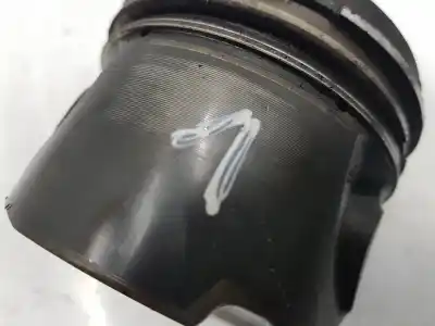 Second-hand car spare part piston for bmw x3 (e83) 3.0 d oem iam references 11257792745  7792745