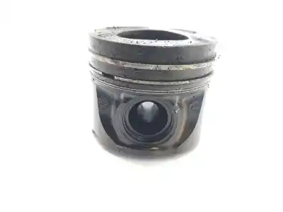 Second-hand car spare part piston for bmw x3 (e83) 3.0 d oem iam references 11257792745