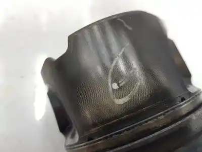 Second-hand car spare part piston for bmw x3 (e83) 3.0 d oem iam references 11257792745  7792745