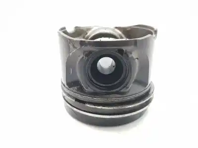 Second-hand car spare part piston for bmw x3 (e83) 3.0 d oem iam references 11257792745  7792745