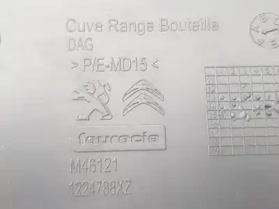 Автозапчастина б/у бардачок для citroen c4 picasso ii 1.6 bluehdi 120 посилання на oem iam 9677842077  9677842077