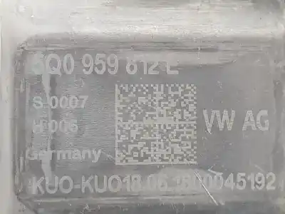 Автозапчастина б/у двигатель заднього правого скла для volkswagen tiguan (ad1, ax1) 2.0 tdi посилання на oem iam 5q0959812e  5q0959812e