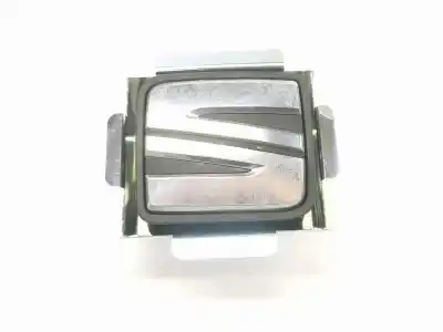 Second-hand car spare part tailgate back door handle for seat ibiza 1.0 tsi oem iam references 6f0827565