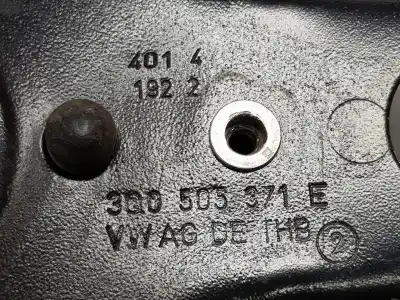 Автозапчастина б/у задній лівий нижний рычаг для volkswagen passat variant (cb5) business посилання на oem iam 3q0505311g  5q0505523a