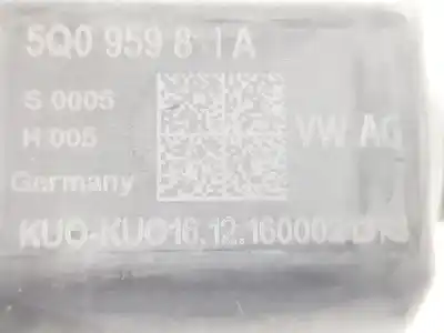 Автозапчасти б/у мотор заднего левого стекла за skoda superb berlina 3v3 active ссылки oem iam 5q0959811a  5q0959811a