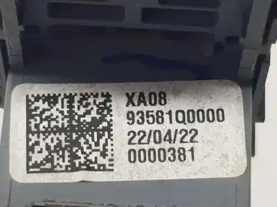 Автозапчастина б/у управління склами задніх правіх для hyundai bayon (bc3) 1.2 mpi посилання на oem iam 93581q0000  93581q0000