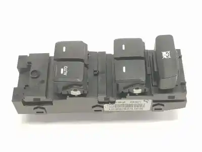 Pezzo di ricambio per auto di seconda mano interruttore alzacristalli anteriore sinistro per hyundai i20 i (pb, pbt) 1.4 crdi riferimenti oem iam 93570c8120