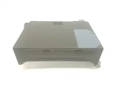 Piesă de schimb auto la mâna a doua SISTEM DE NAVIGARE GPS pentru TOYOTA LAND CRUISER (J12)  Referințe OEM IAM 8684150100 8684150100 