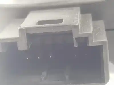 Peça sobressalente para automóvel em segunda mão motor de abertura da comporta de sofagem por seat exeo st (3r5) (2009>) 2.0 tdi referências oem iam 8e1820511b