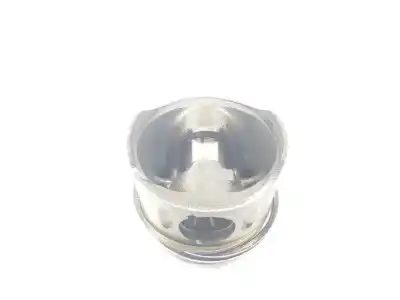 Second-hand car spare part piston for clase c clase c berlina 2.2 cdi oem iam references a6460300517  a6460300517