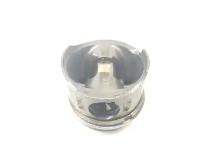 Second-hand car spare part piston for clase c clase c berlina 2.2 cdi oem iam references a6460300517  a6460300517