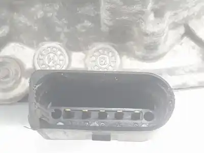 Автозапчасти б/у бабочка коробка за seat leon (5f1) 1.6 tdi ссылки oem iam 04l128063t  04l128063t