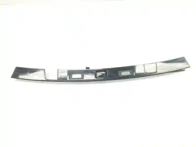 Автозапчасти б/у задние молдинги за land rover discovery v van (l462) 2.0 td4 4x4 ссылки oem iam fk7240406ce