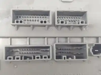 Second-hand car spare part fuse box unit for honda accord viii (cu) 2.2 i-dtec (cu3) oem iam references 38200tl0g12  38200tl0g12