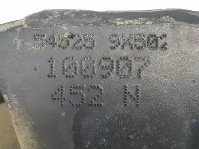 Second-hand car spare part front left lower suspension arm for renault maxity 2.5 d oem iam references 5001871612  5001871612