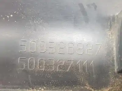 Автозапчастина б/у молдинг для iveco daily furgón 2.3 diesel cat посилання на oem iam 504099697