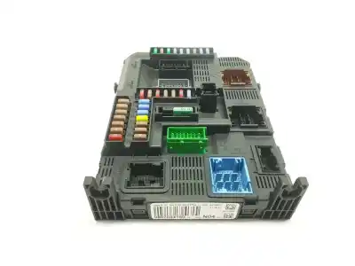 Second-hand car spare part fuse box unit for peugeot 308 sw ii (lc_, lj_, lr_, lx_, l4_) 1.6 bluehdi 100 oem iam references 9807054180  9807054180