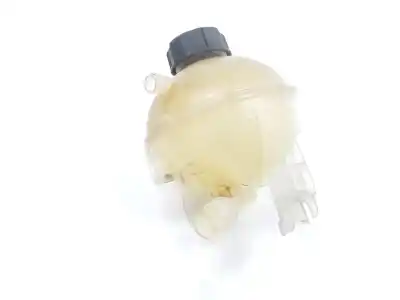 Second-hand car spare part coolant expansion tank for peugeot 308 sw ii (lc_, lj_, lr_, lx_, l4_) 1.6 bluehdi 100 oem iam references 9678125880  9678125880