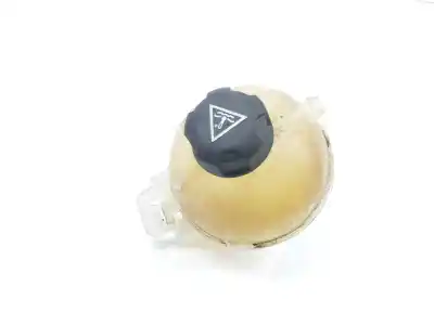 Second-hand car spare part coolant expansion tank for peugeot 308 sw ii (lc_, lj_, lr_, lx_, l4_) 1.6 bluehdi 100 oem iam references 9678125880  9678125880