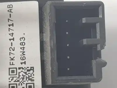 Peça sobressalente para automóvel em segunda mão botão / interruptor elevador vidro traseiro direito por land rover discovery 5 3.0 td v6 referências oem iam lr059773