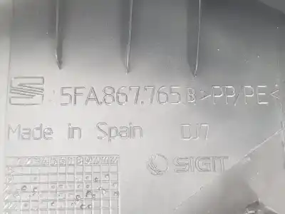 Peça sobressalente para automóvel em segunda mão moldagem por cupra leon 1.5 16v tsi act referências oem iam 5fa867765b  5fa867765b