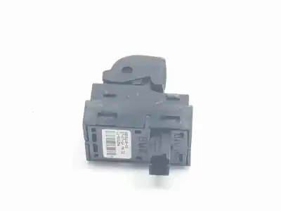 Peça sobressalente para automóvel em segunda mão botão / interruptor elevador vidro traseiro direito por bmw serie 1 berlina 5p (f20) 2.0 116d referências oem iam 61319208106  61319208106
