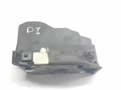 Peça sobressalente para automóvel em segunda mão fechadura da porta dianteira esquerda por bmw serie 1 berlina 5p (f20) 2.0 116d referências oem iam 51217229461
