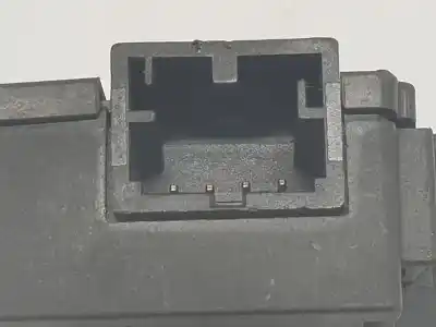 Peça sobressalente para automóvel em segunda mão motor de abertura da comporta de sofagem por land rover discovery 5 3.0 td v6 referências oem iam lr082166