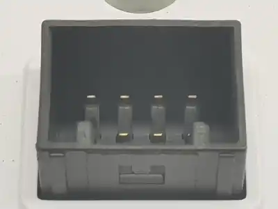 Peça sobressalente para automóvel em segunda mão botão / interruptor elevador vidro dianteiro direito por hyundai i30 2.0 tgdi referências oem iam 93581g3010