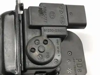 Автозапчастина б/у замок багажника / ворот для hyundai i30 (pde, pd, pden) 1.5 посилання на oem iam 81230g3000  81230g3000
