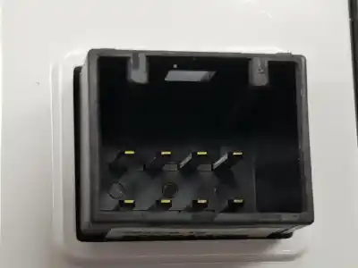 Автозапчасти б/у управление задними правыми стеклами за hyundai i30 (pde, pd, pden) 1.5 ссылки oem iam 93581g3010  93581g3010