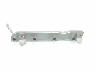 Pièce détachée automobile d'occasion RAMPE D'INJECTEUR pour TOYOTA YARIS  Références OEM IAM 2381447020  2381447020
