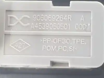 Pièce détachée automobile d'occasion POIGNÉE EXTÉRIEURE DE COFFRE / HAYON pour DACIA DUSTER  Références OEM IAM 906069264R  906069264R