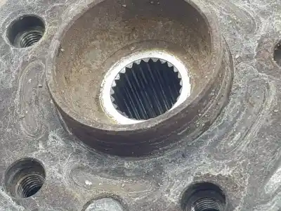 Second-hand car spare part front left knuckle for dacia duster ambiance 4x2 oem iam references 400156572r  400156572r