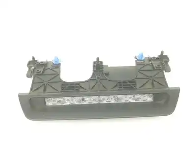 Second-hand car spare part central brake light for dacia duster ambiance 4x2 oem iam references 265903636r