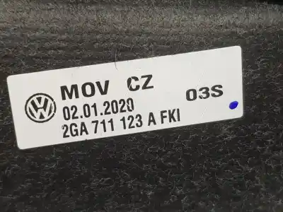 Gebrauchtes Autoersatzteil SCHALTHEBELKNOPF zum VOLKSWAGEN TROC  OEM-IAM-Referenzen 2GA711123A  2GA711123A