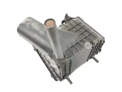 Second-hand car spare part air filter for renault trafic furgón 1.6 dci diesel oem iam references 165006196r