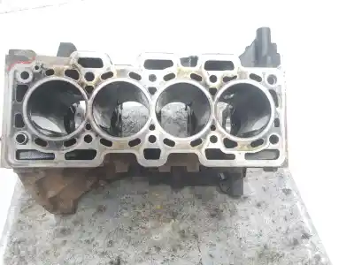 Second-hand car spare part block for dacia duster ambiance 4x2 oem iam references 110104767r  110104767r