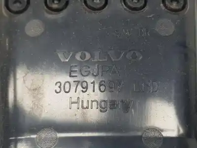 Автозапчастина б/у аератор для volvo v40 cross country 2.0 d посилання на oem iam 30791697