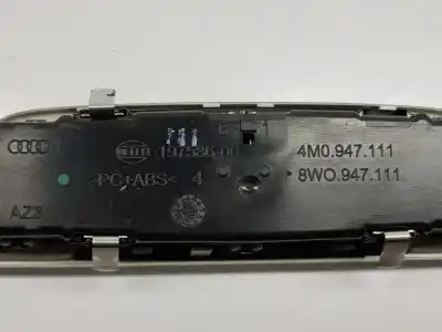 Автозапчасти б/у внутренний свет за audi a4 b9 (8w2, 8wc) 40 tdi ссылки oem iam 8w0947111  8w0947111