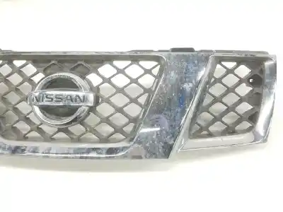 Автозапчасти б/у передняя решетка за nissan navara pick-up (d40m) 2.5 dci diesel cat ссылки oem iam 62310eb400  62310eb400