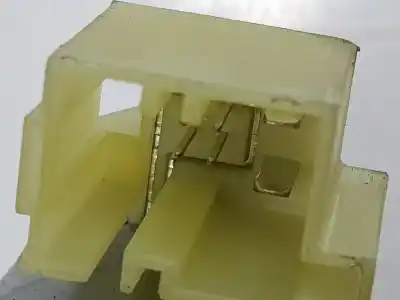 Автозапчастина б/у амортизаторі багажника/дверей для audi a4 avant 3.0 v6 24v tdi посилання на oem iam 8w9827851a  8w9827851a