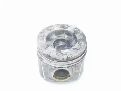 Second-hand car spare part piston for volkswagen t6.1 transporter furgón 2.0 tdi oem iam references 04l107065b