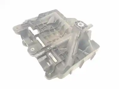Автозапчастина б/у середній для seat ibiza iv sc (6j1, 6p5) 1.9 tdi посилання на oem iam 6q0915331d  6q0915331d