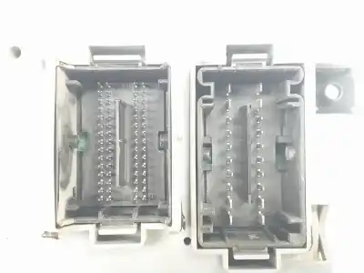 Second-hand car spare part fuse box unit for opel combo furgoneta/monovolumen (x12) 1.3 cdti (b05) oem iam references 520158930