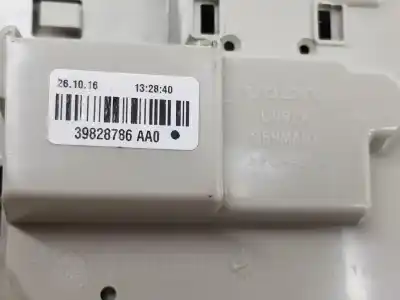 Автозапчастина б/у внутрішне світло для volvo v40 cross country 2.0 d посилання на oem iam 39828786aa0